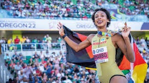 巴特勒生涯30.8%得分都来自罚球线，自NBA和ABA合并后全明星球员第二高