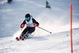 十三水实战：当你拿到三副顺子时，该如何优化水数收益？（十三水实战攻略：三副顺子到手，如何最大化水数？）